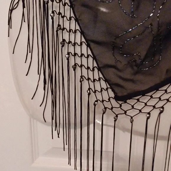 💙🏍black Triangle Shawl - Picture 5 of 7